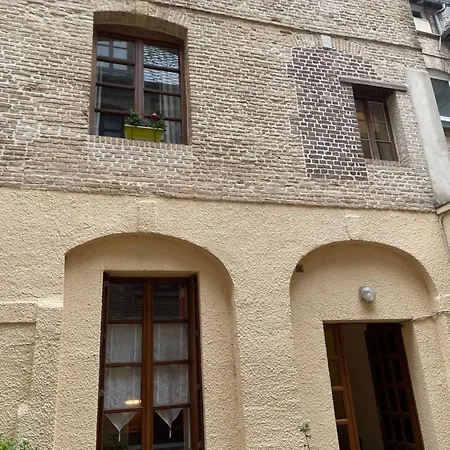 T2 Apartman